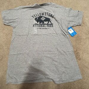 Columbia men’s XL Gray Yellowstone tshirt